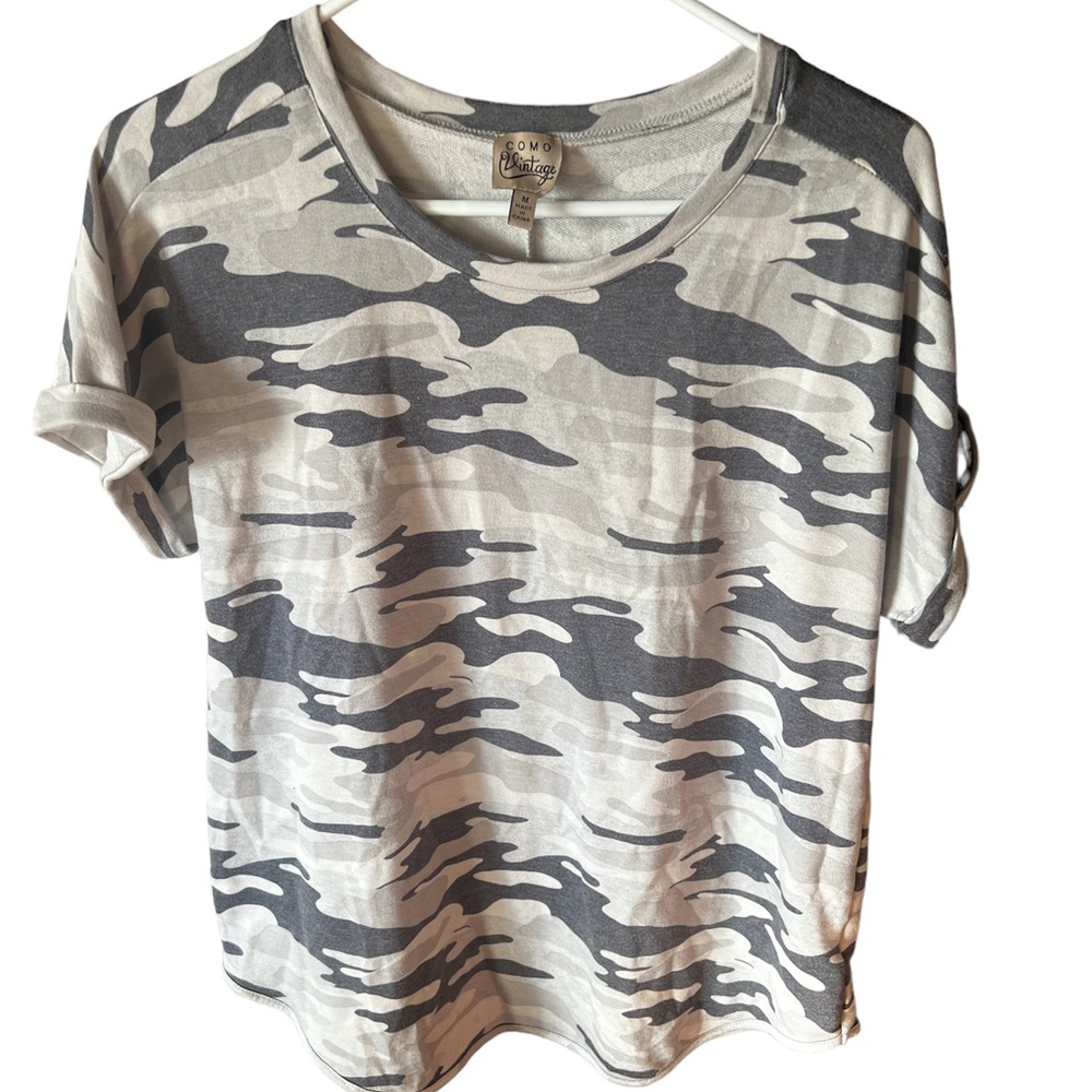 Como Vintage Camo print top